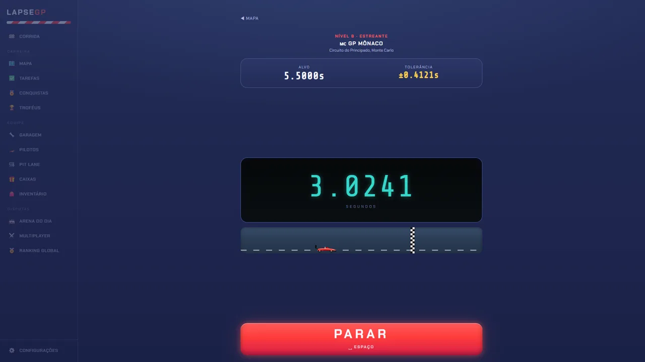 Corrida automática em andamento com quatro carros disputando posição